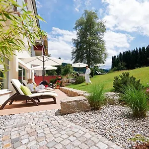 https://kur-und-wellnesshotel-kronenhof.com-bavaria.com