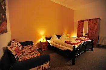Pension Marie Prenzlauer Berg Берлин
