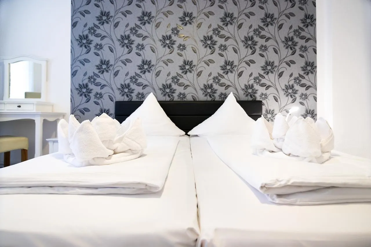 Pension Marie Prenzlauer Berg Берлин